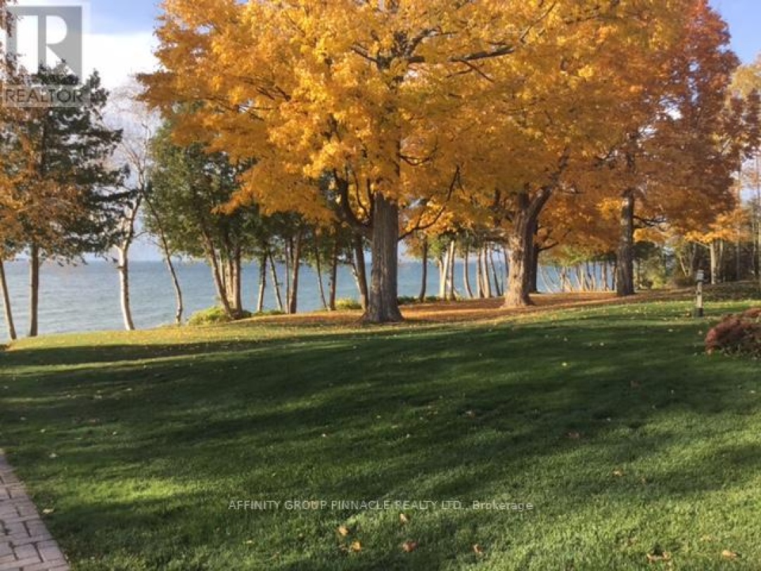 16 B90 Parklawn Boulevard, Lake Simcoe