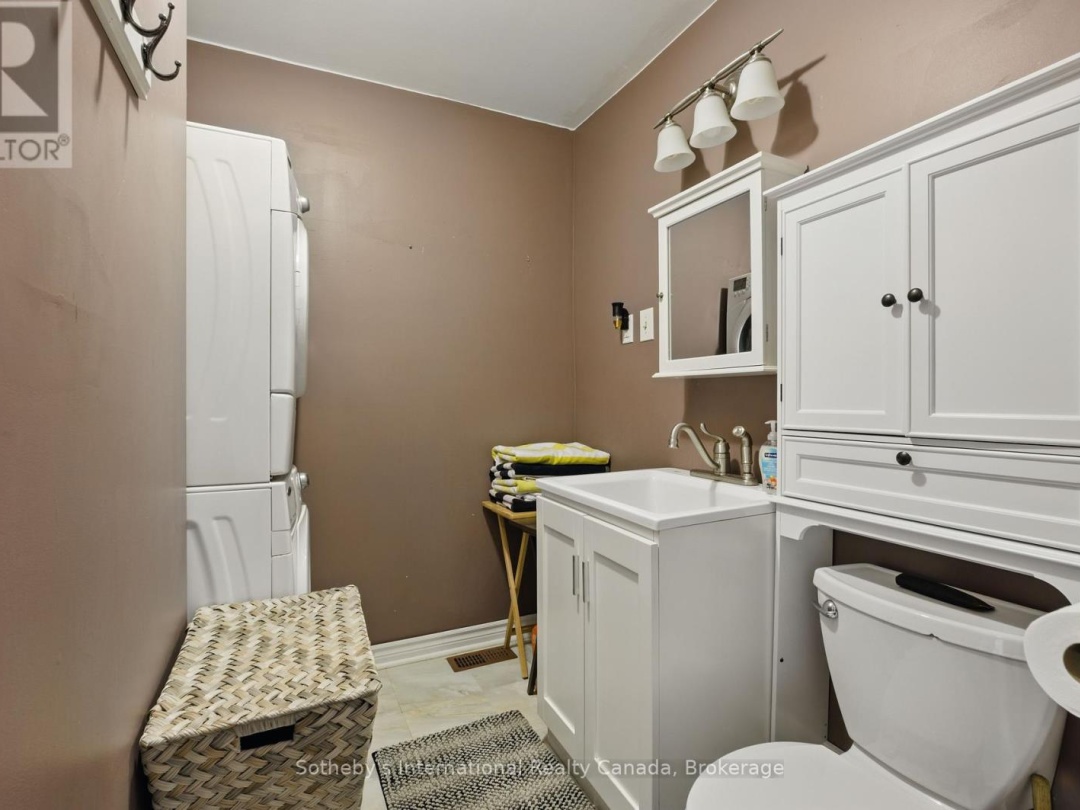 5270 Dean Trail, Severn Lake