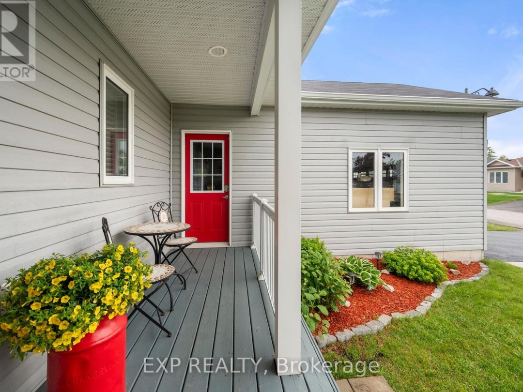 10 SINCLAIR CRESCENT, 