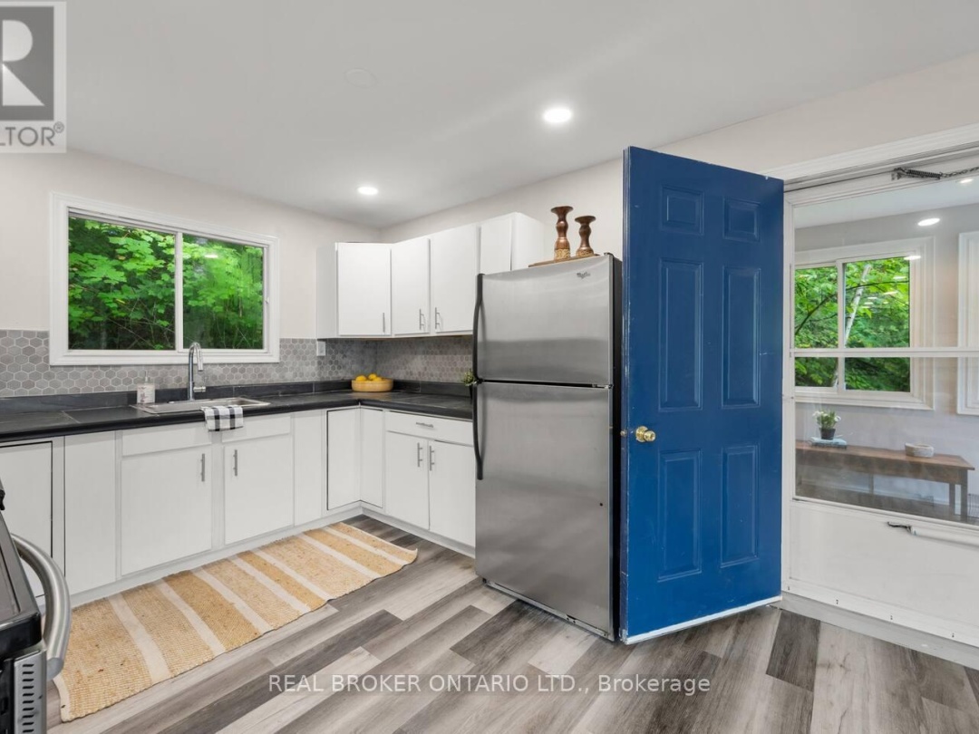 1027 SPENSOR'S TRAIL, 