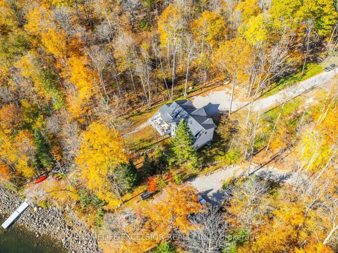 1284 True North Road, Drag Lake
