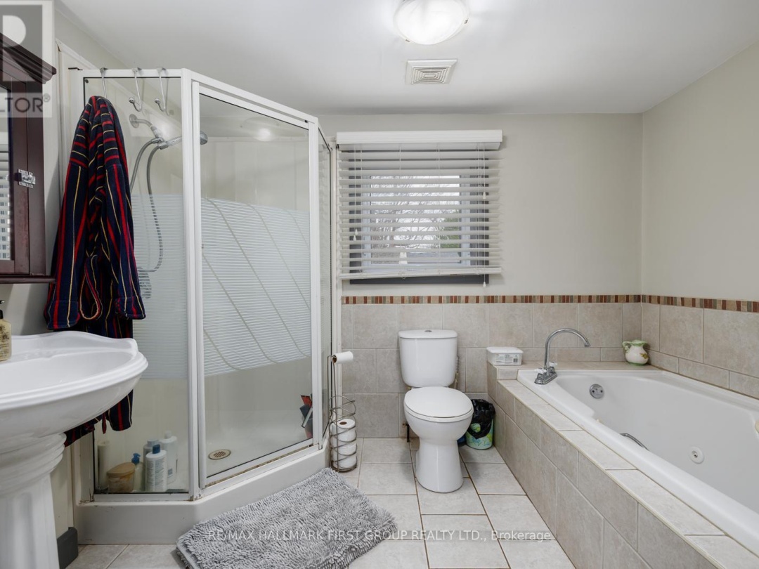 6386 Bluebird Street, St John Lake