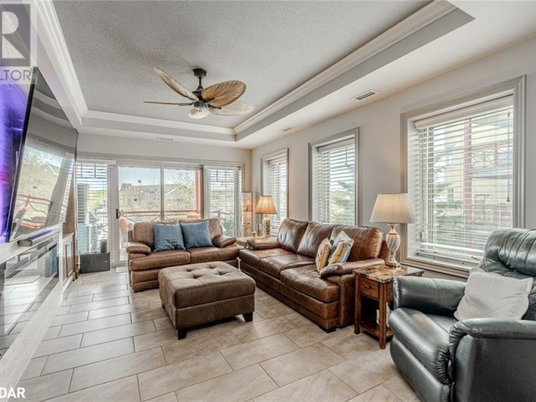 130 Steamship Bay Road Unit# 207, Lake Muskoka
