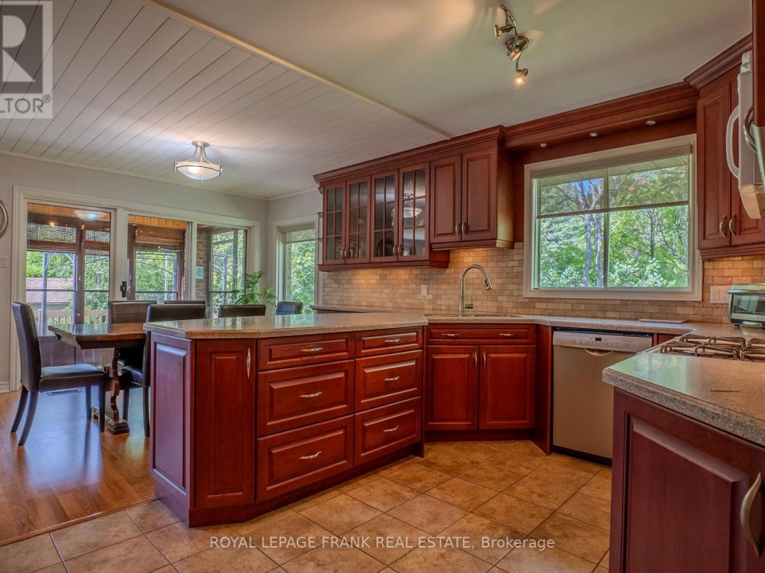 41 Pirates Glen Drive, Pigeon Lake