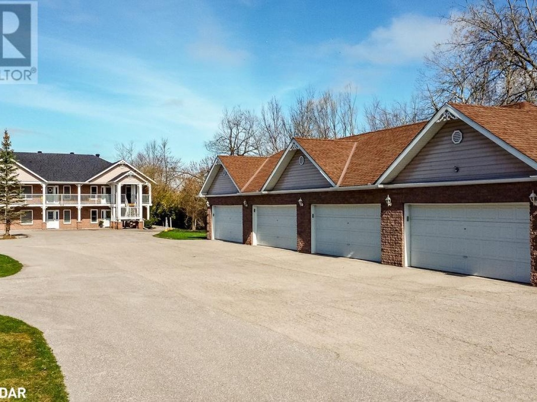 43 Creighton Street S Unit# 104, Lake Simcoe
