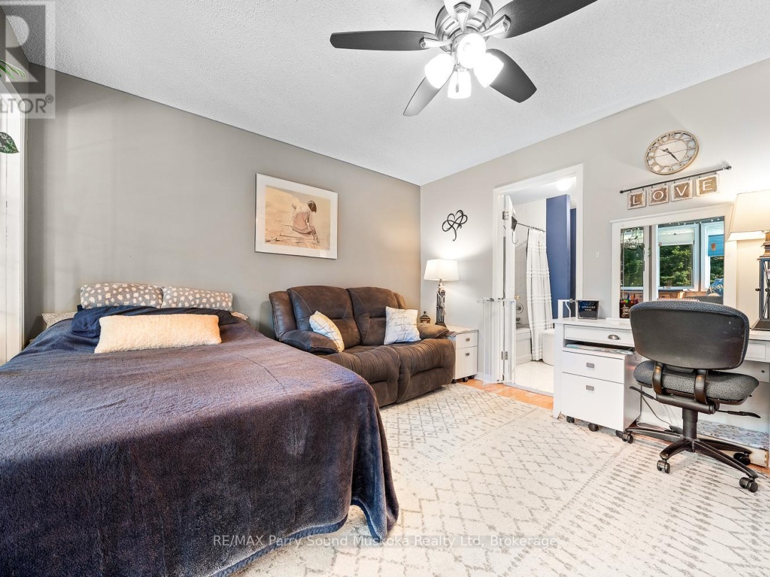 18 GEORGIAN BAY AVENUE, 