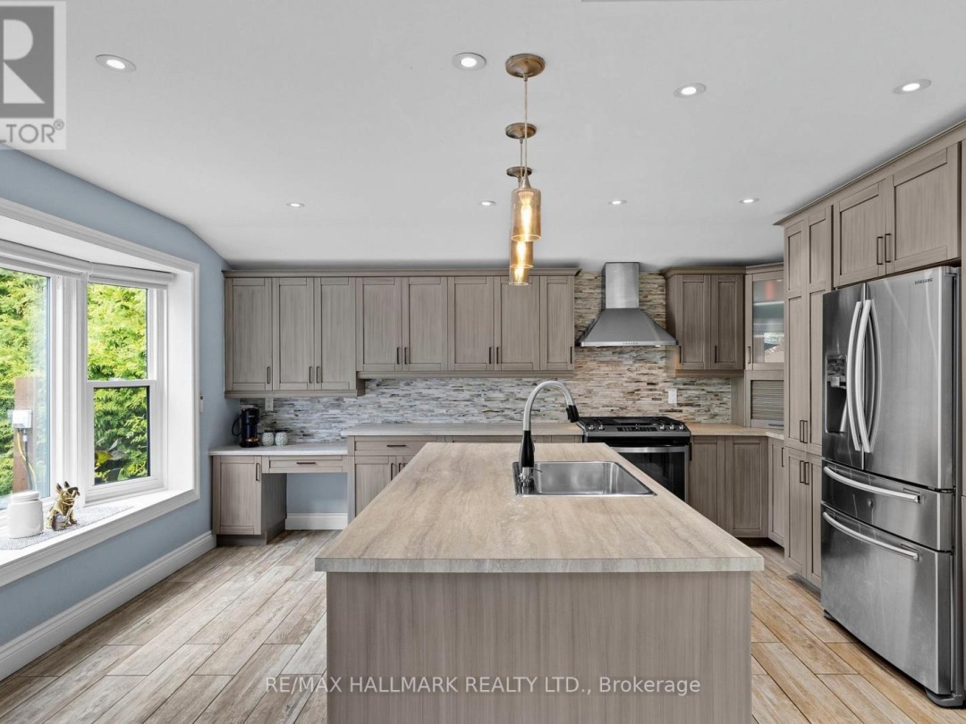 95 Lake Avenue, Lake Simcoe