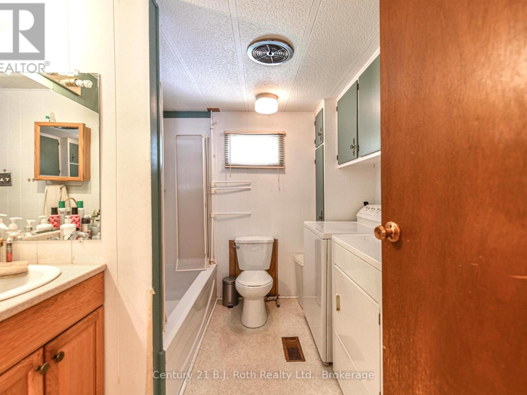 31 - 580 WEST STREET S, 