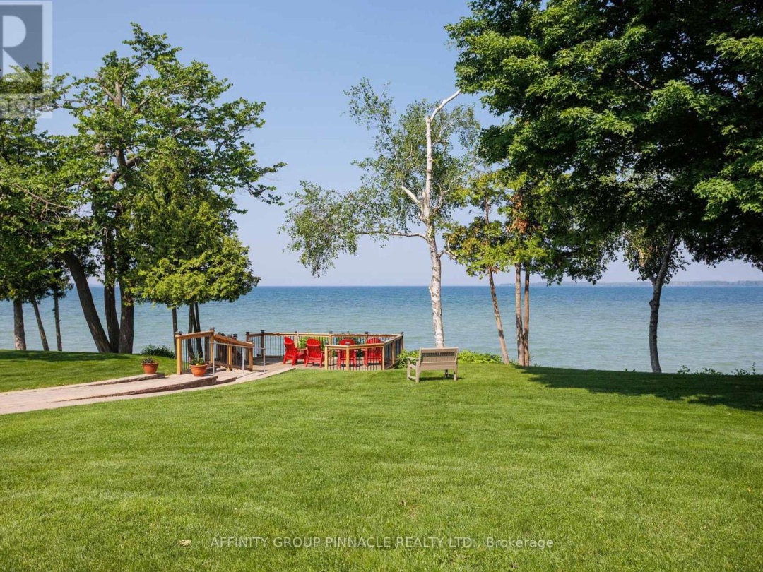 16 - B90 PARKLAWN BOULEVARD, 