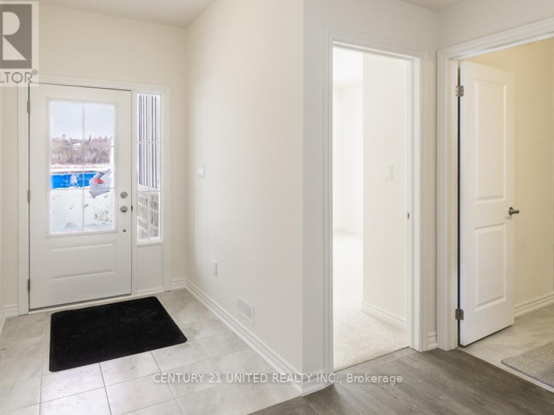 67 HILLCROFT WAY, 