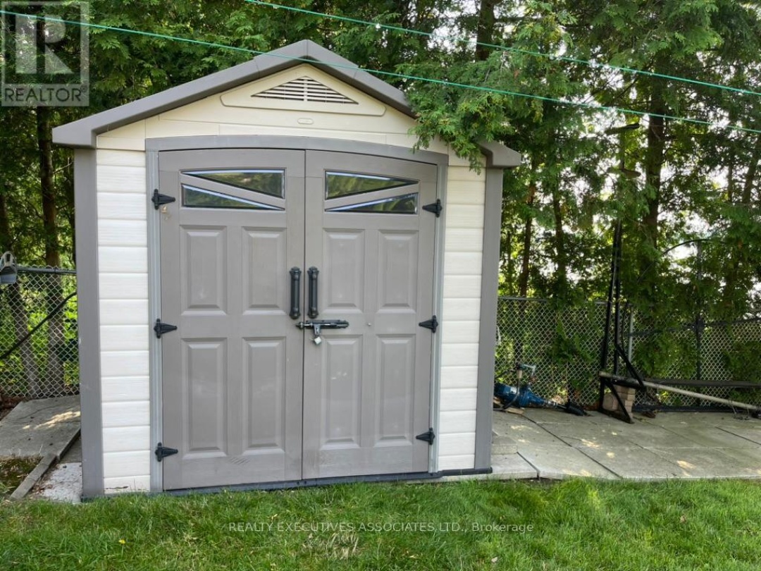 22 Lakeview Boulevard, Lake Scugog