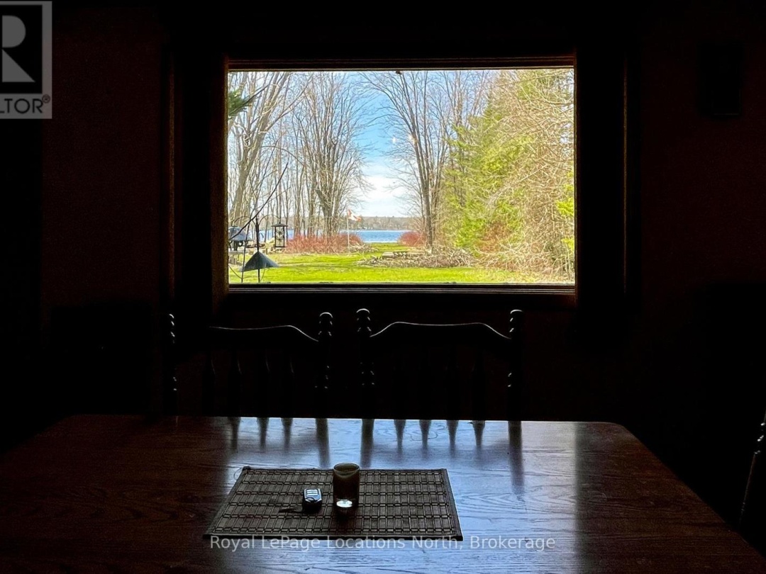 239 Monck Rd Cty 45, Young Lake