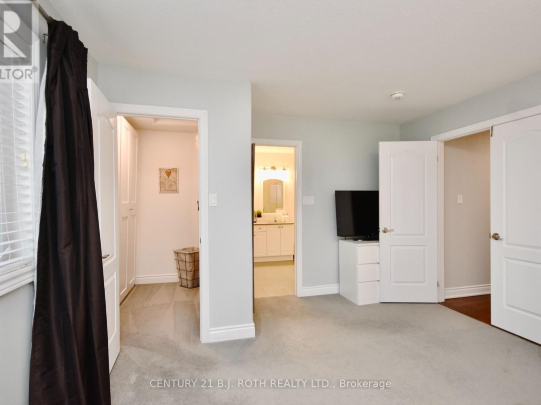 3089 EMPEROR DRIVE, 