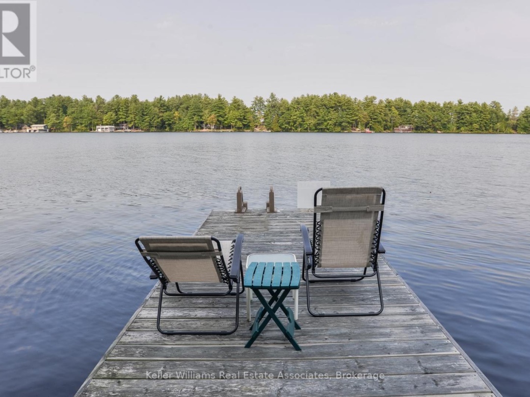 1029 LAKESHORE DRIVE, Lake Muskoka