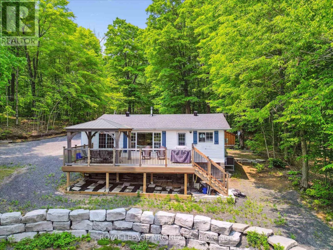 283 Salmon Lake Road N, Salmon Lake