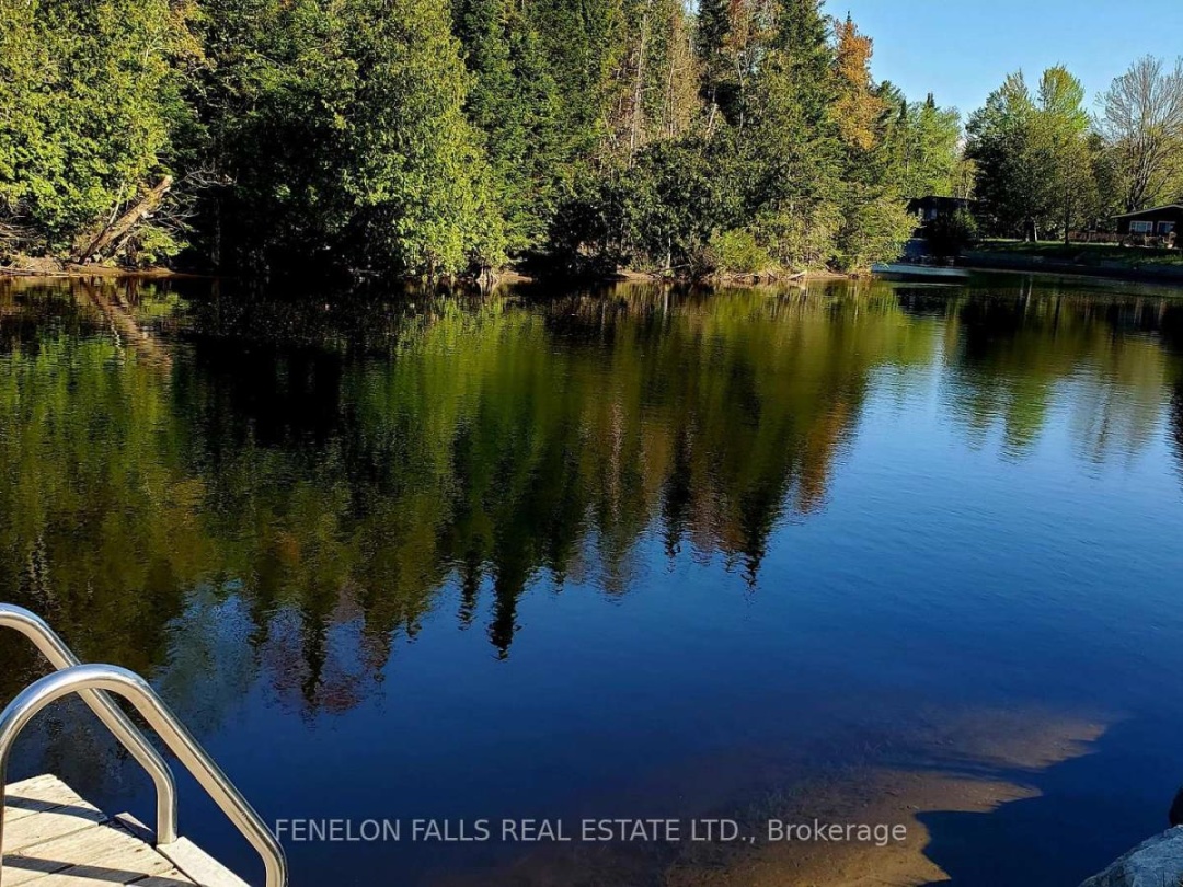 105 Cedarplank Road, Burnt Lake