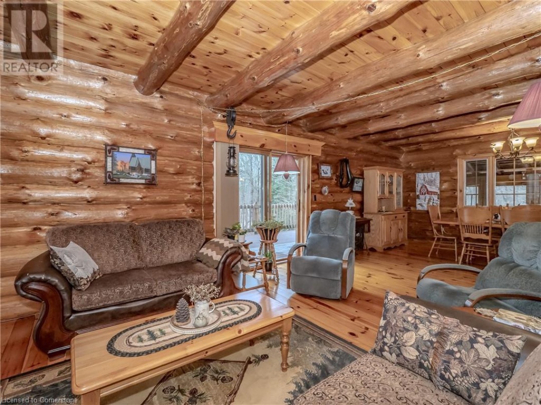 1696 HIGHWAY 118 E, 