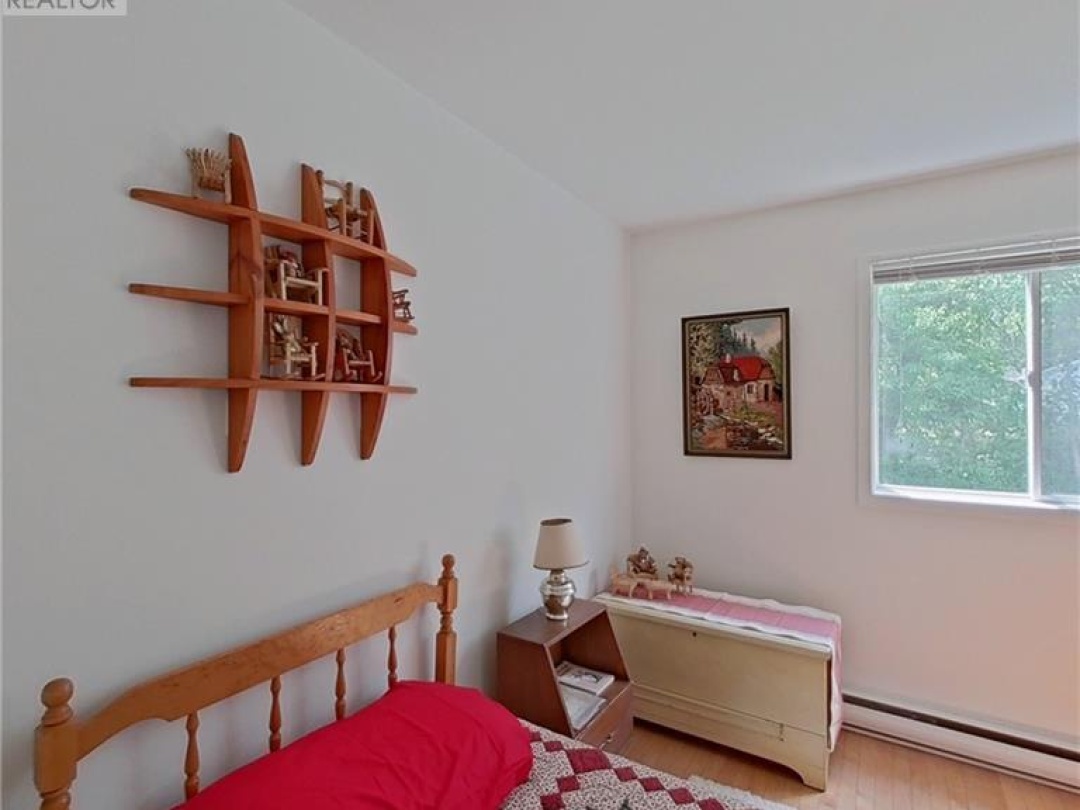 4 MAYPARK Drive, 