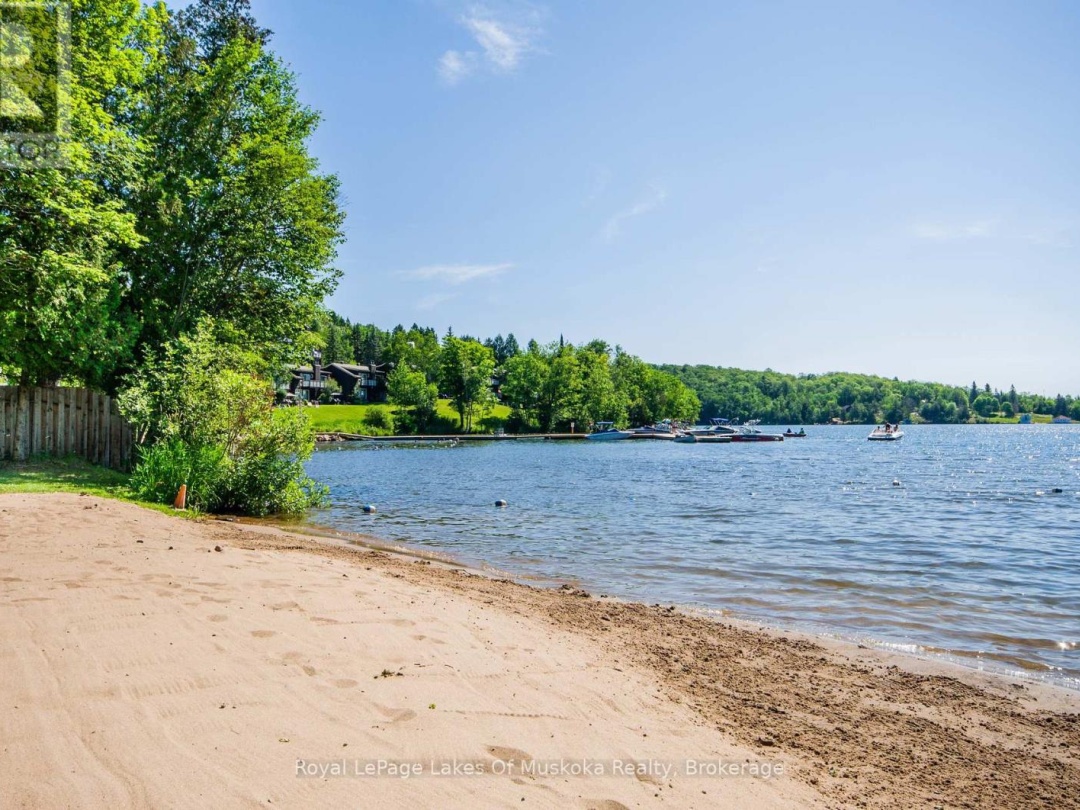 1582 Skyline Drive, Peninsula Lake