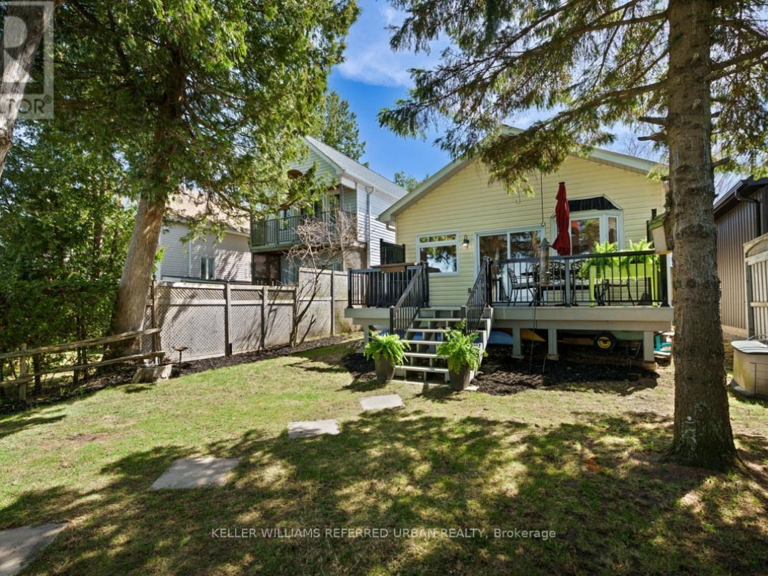 210 Morrison Avenue, Lake Simcoe