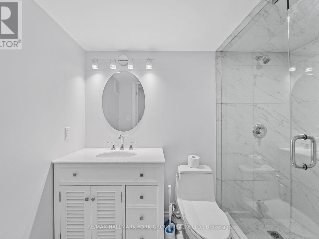 8 Pollock Avenue, Lake Simcoe