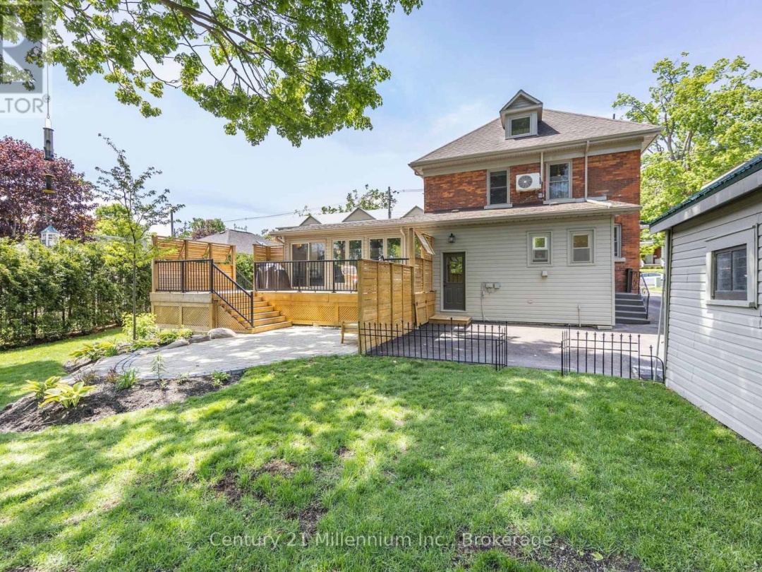 100 Matchedash Street N, Orillia