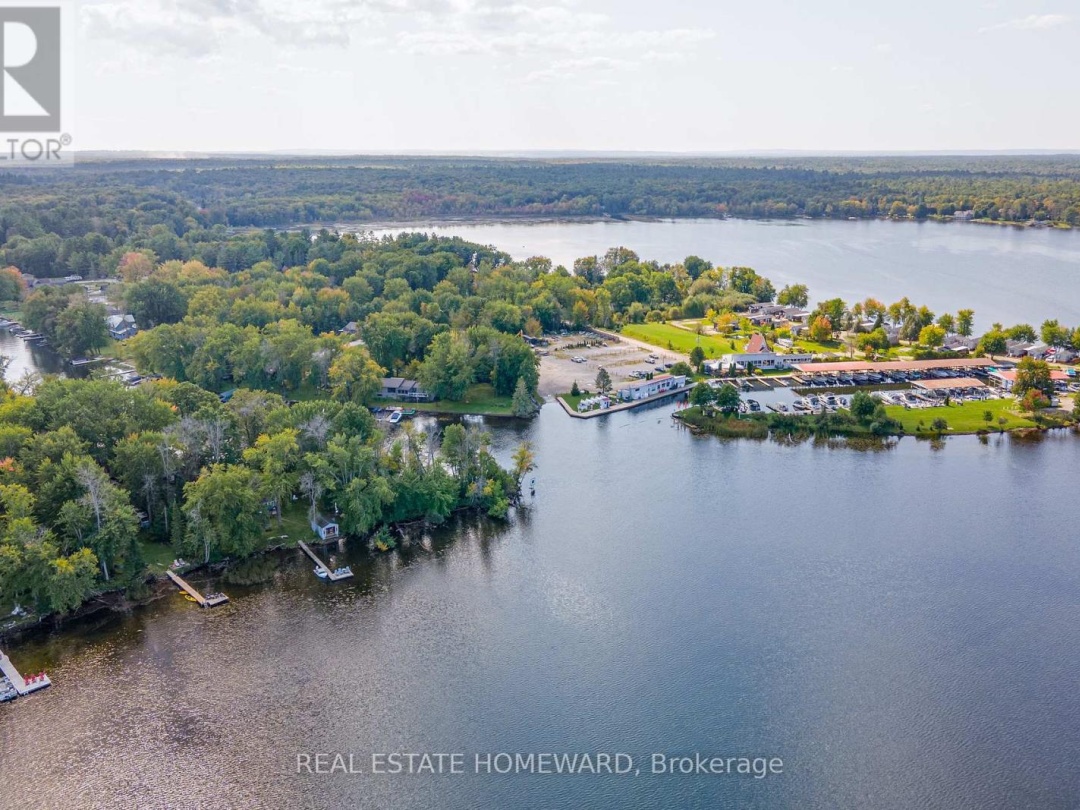 1046 Bea Dale Lane N, Sparrow Lake