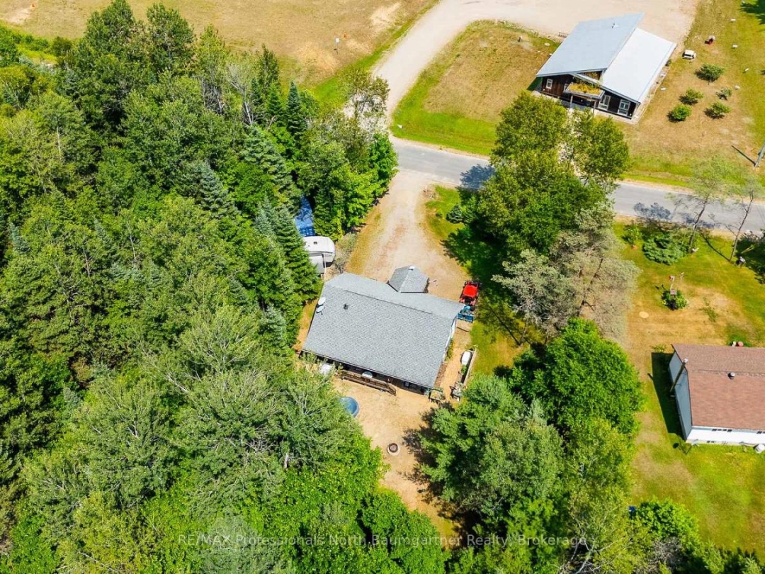 1092 HOLMES ROAD, 