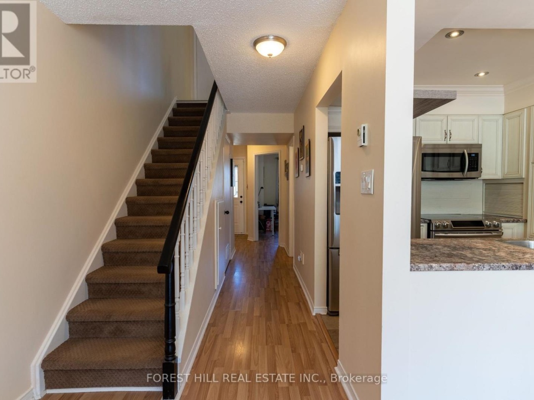 21 - 21 LAGUNA PARKWAY, Lake Simcoe