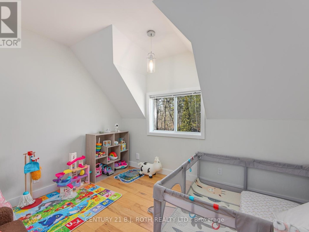 1572 Laughlin Falls Road, Severn