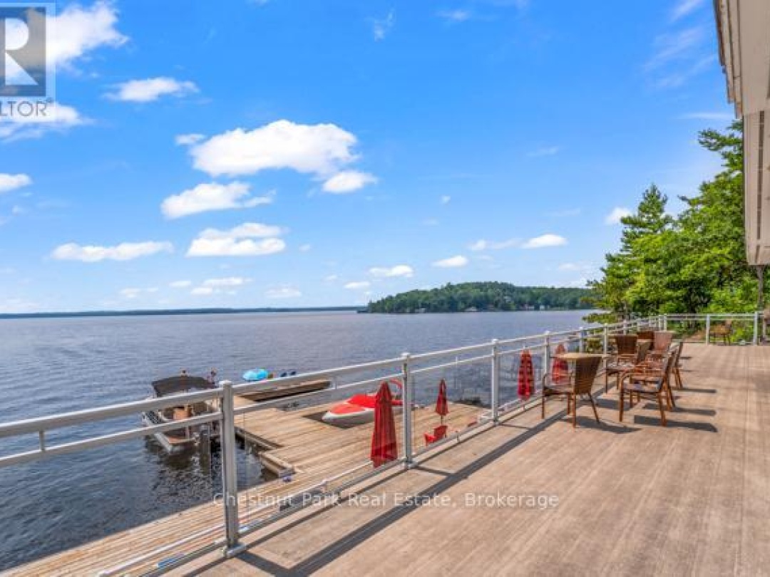 B206 - 1869 MUSKOKA ROAD 118 ROAD W, 