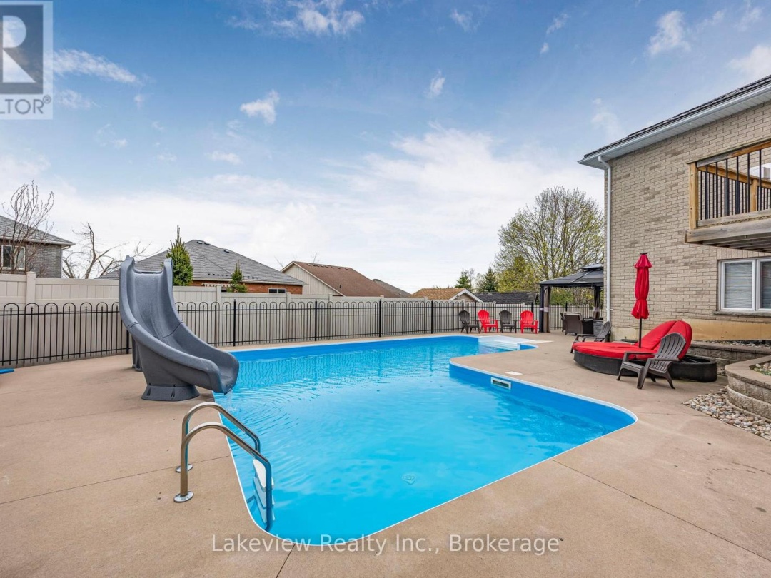 31 CLEOPATRA COURT, Orillia