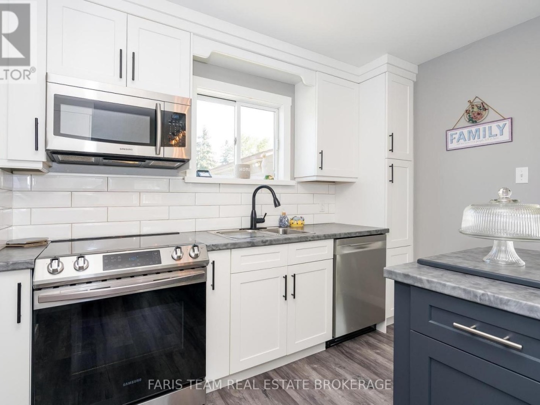 57 PORT SEVERN ROAD N, 