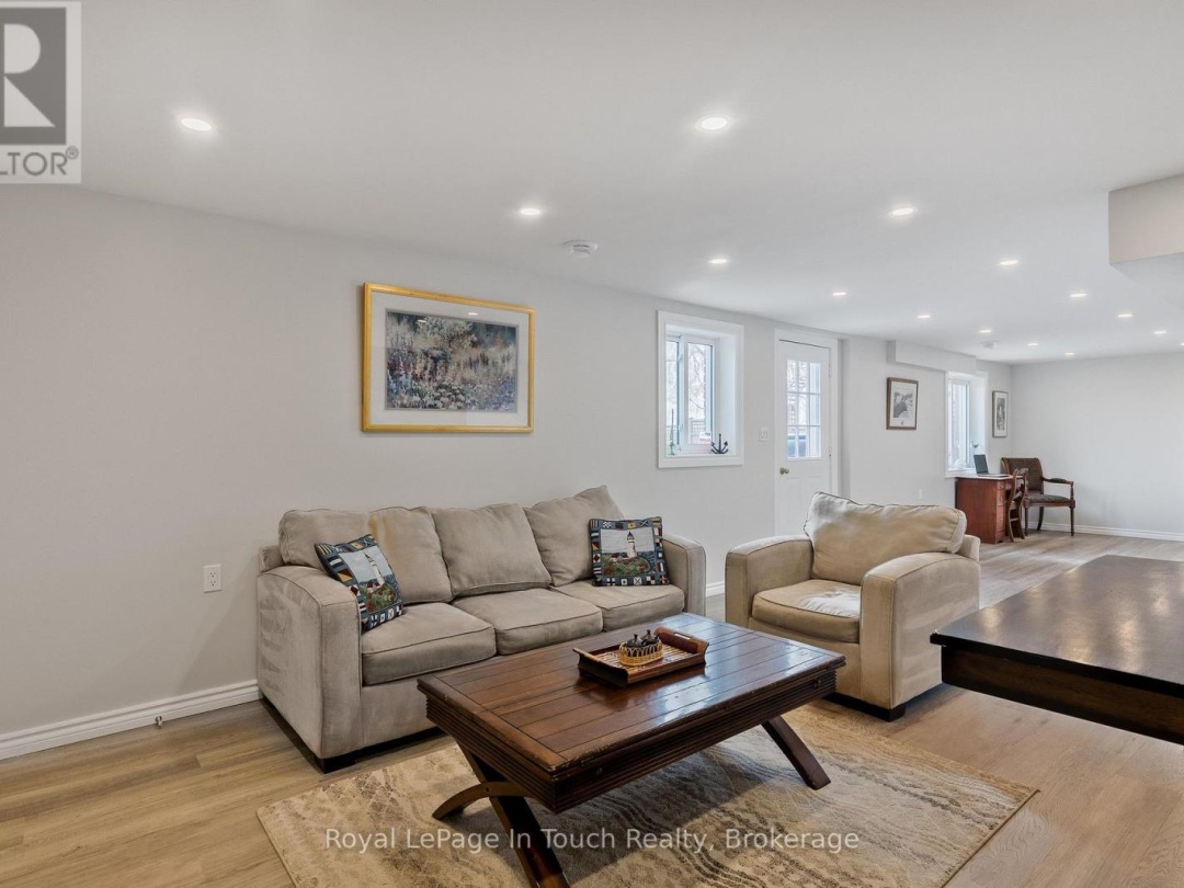 278 Robins Point Road, Georgian Bay