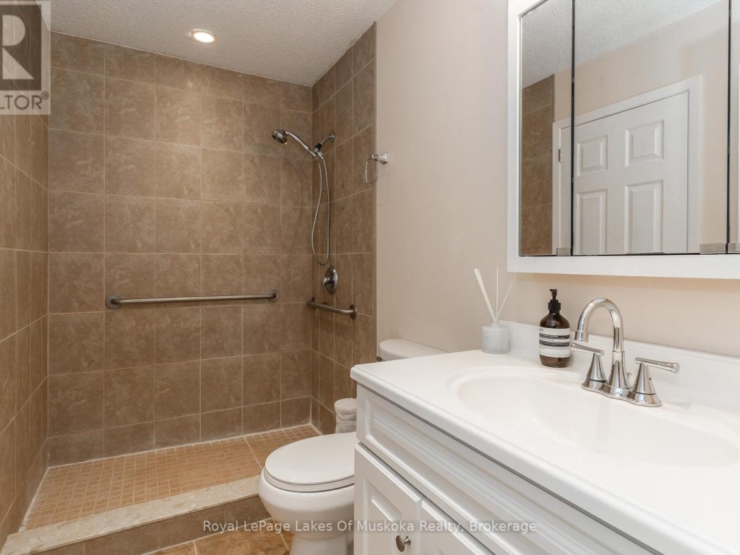 10 - 142 ECCLESTONE DRIVE, 