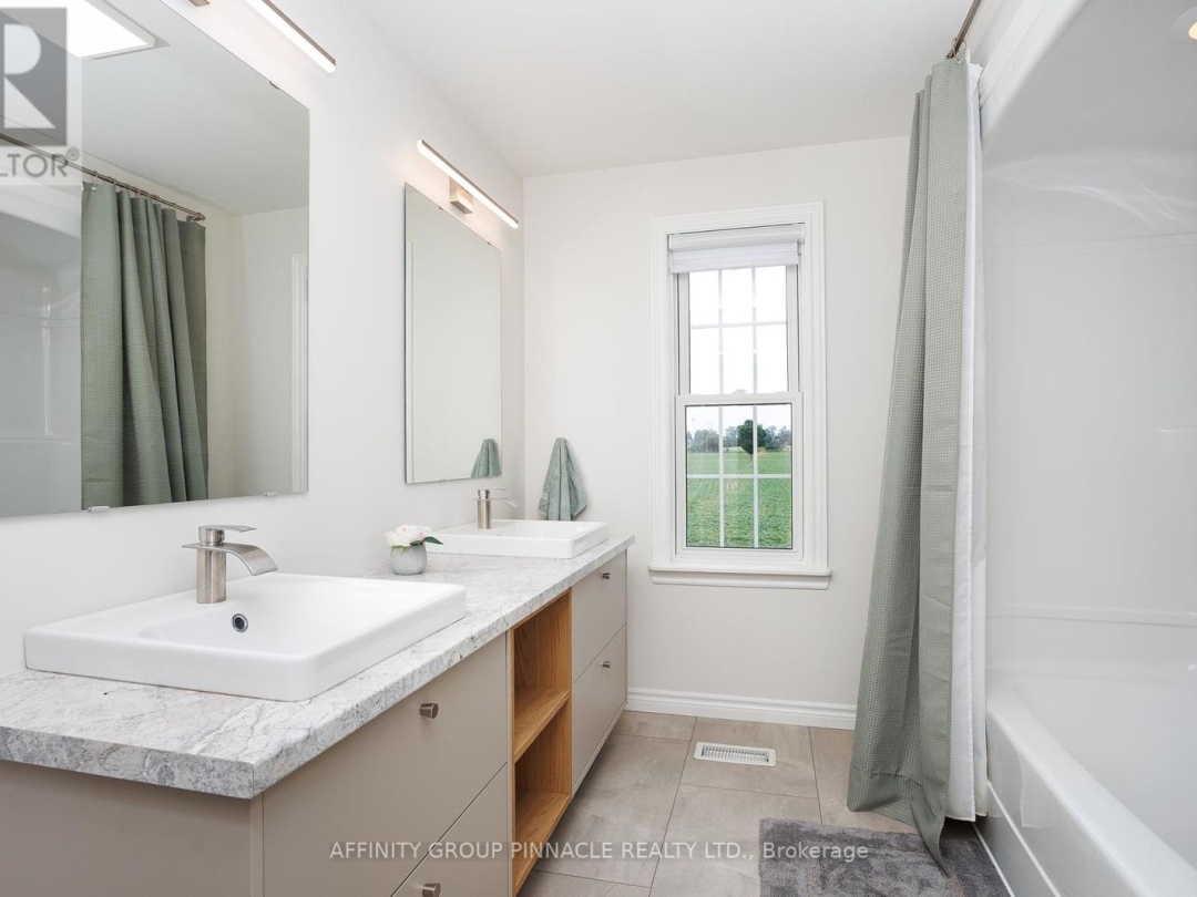 1042 SKYLINE ROAD, 
