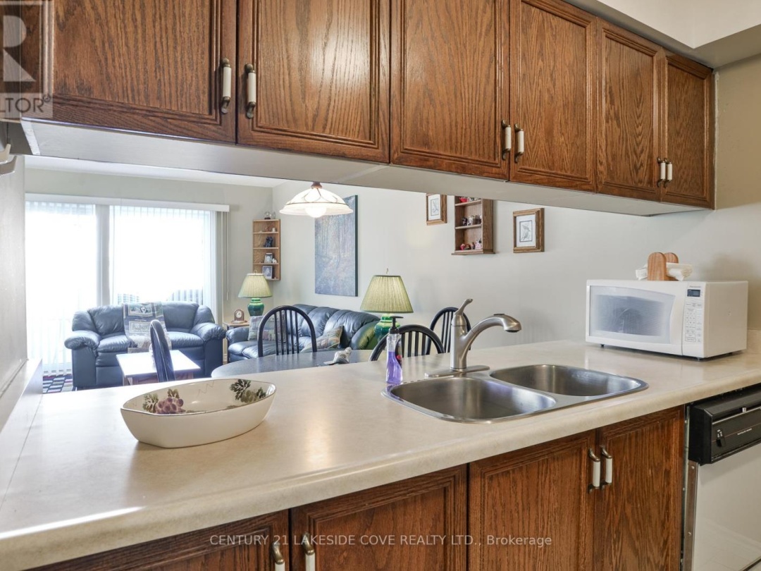 1 - 11 LAGUNA PARKWAY, Lake Simcoe