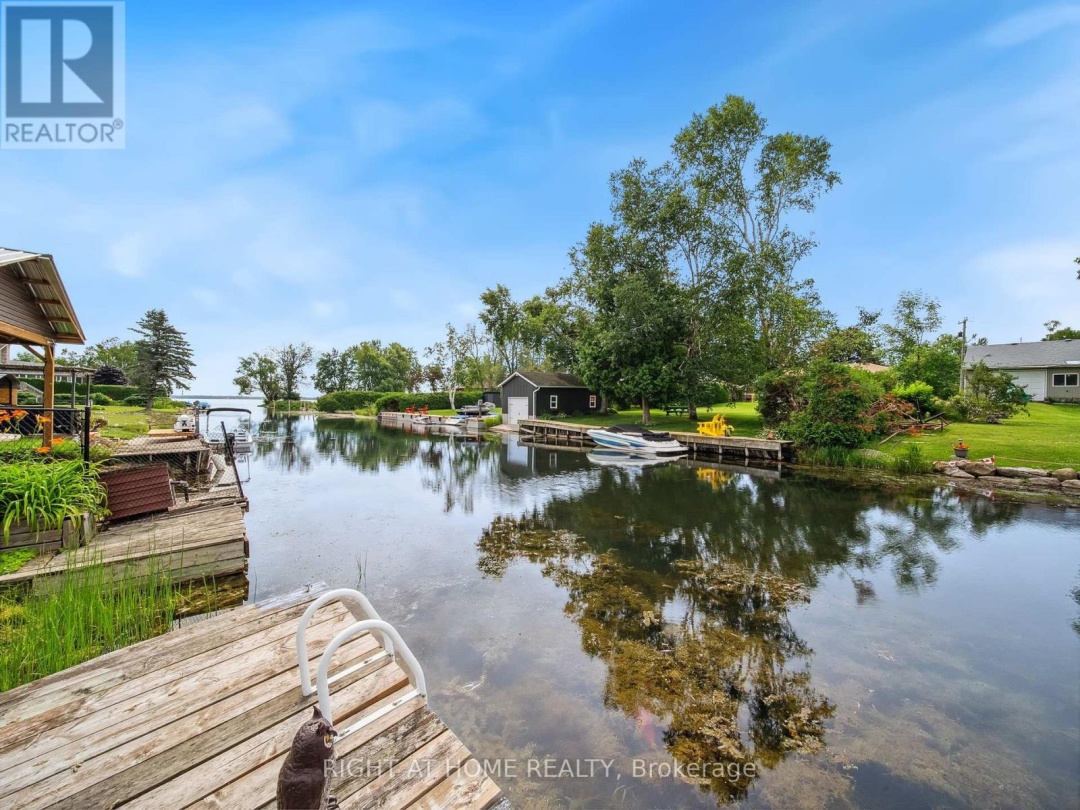1415 CUNNINGHAM CRESCENT, 