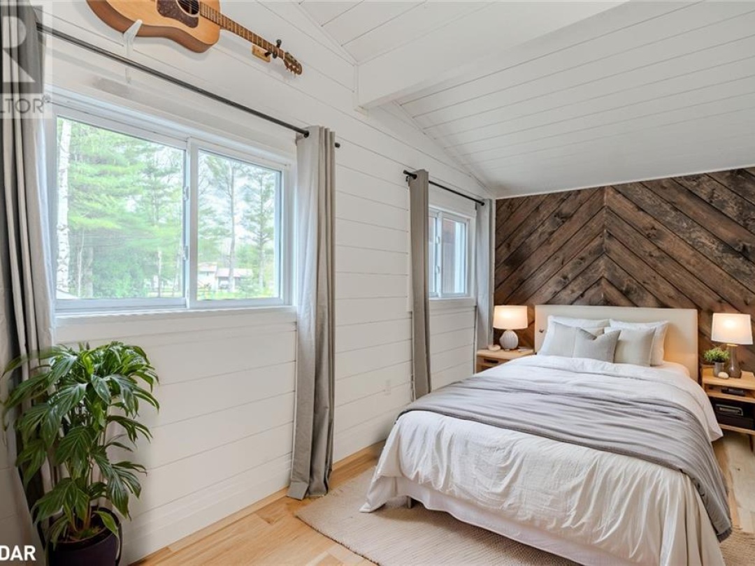 7952 Park Lane Crescent, Black Lake