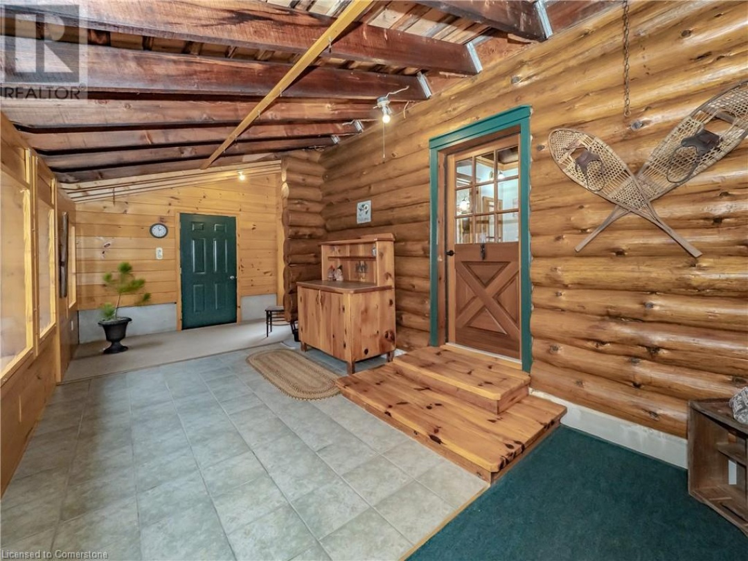 1696 HIGHWAY 118 E, 