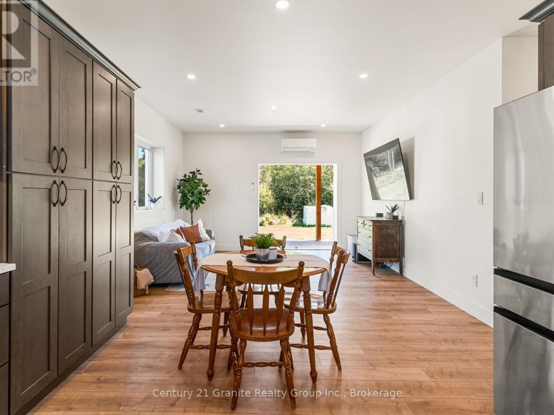 4324 Deep Bay Road, Gull Lake