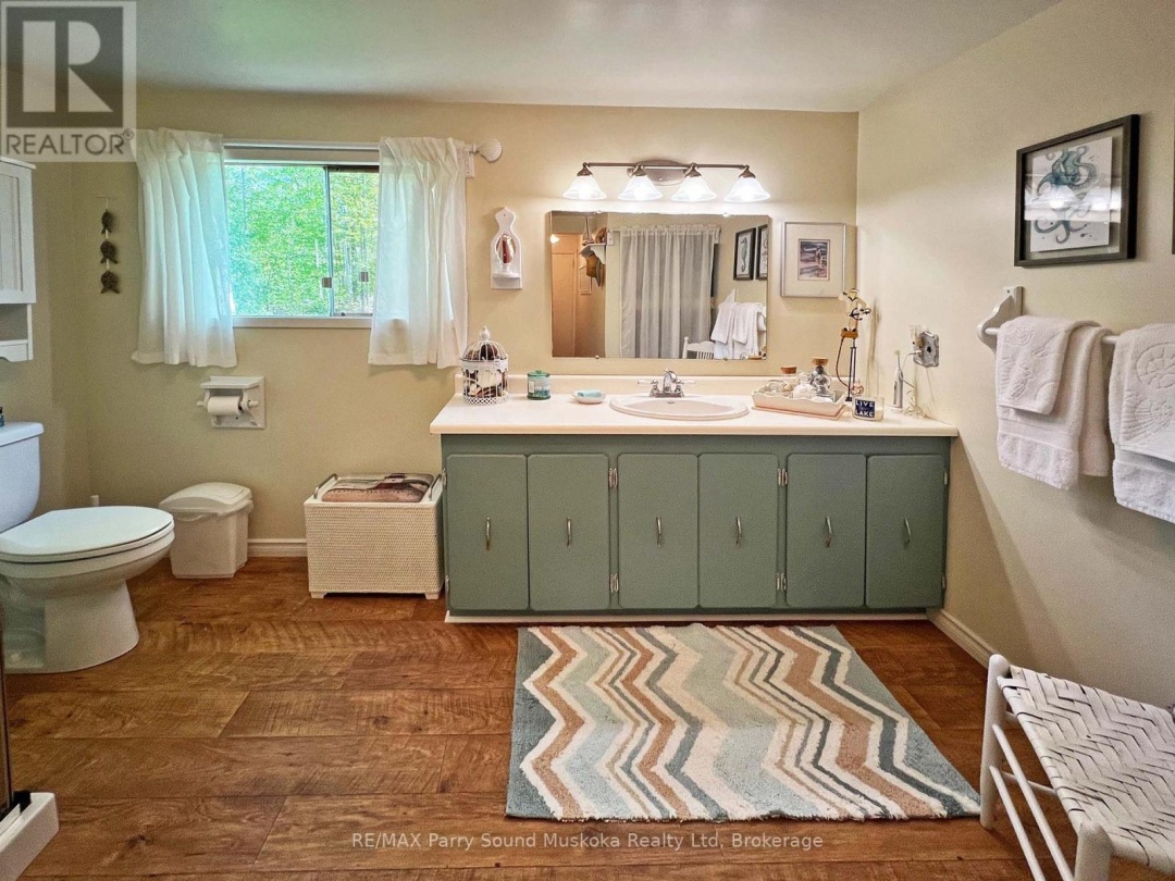 586 Rose Island Drive, Georgian Bay