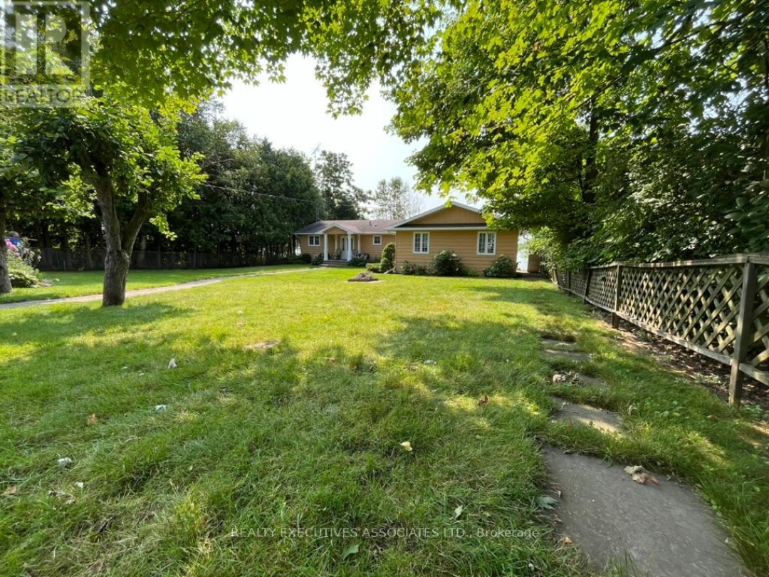 22 Lakeview Boulevard, Lake Scugog