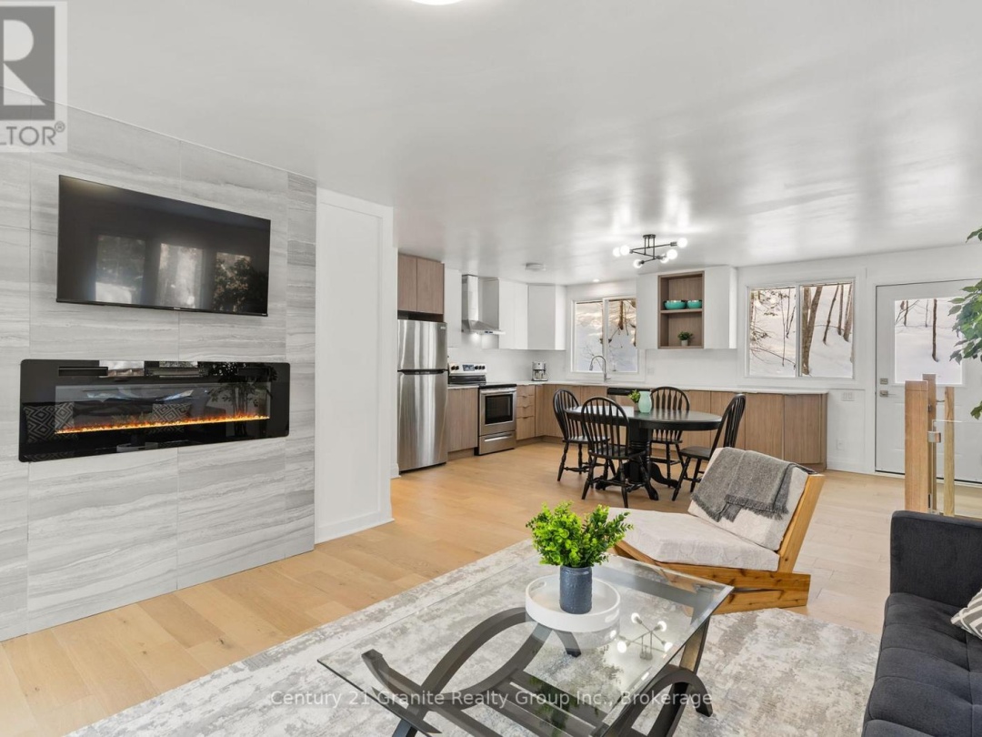 7032 COUNTY ROAD 121, 