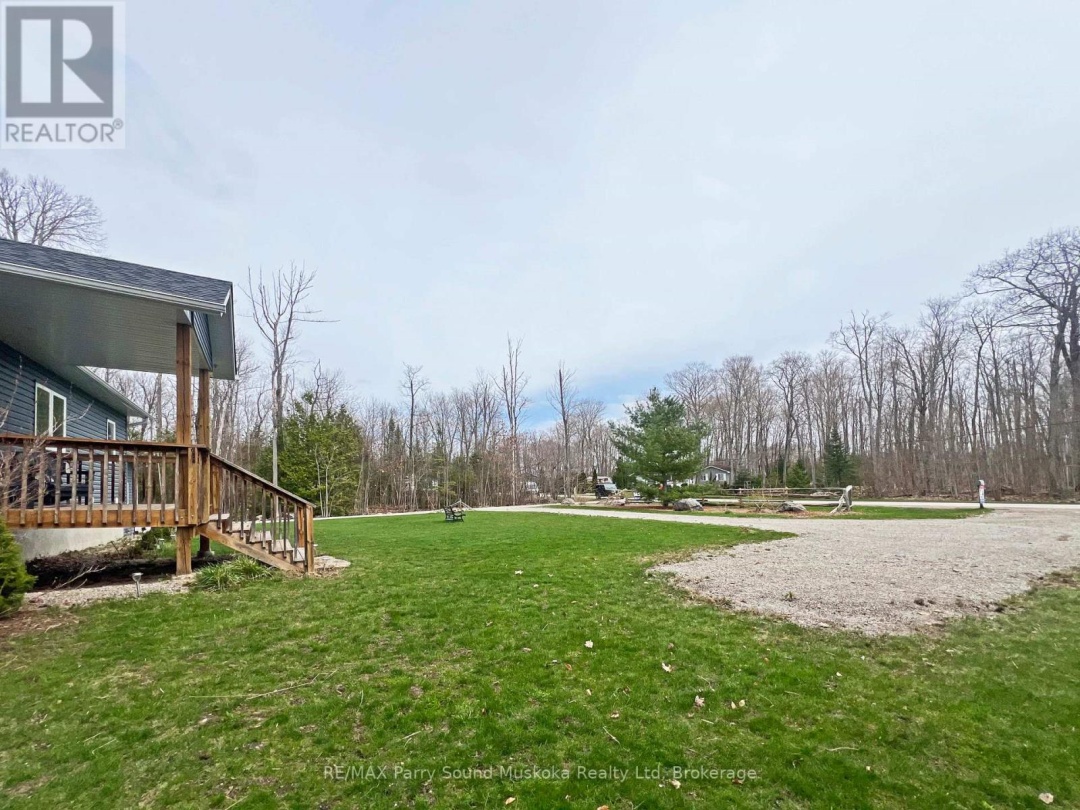 52 Meadows Avenue, Tay