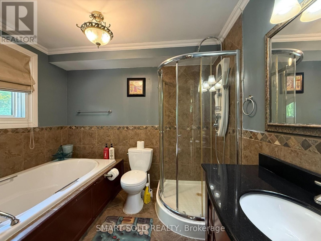105 MUSKOKA GLENS COTTAGE ROAD, 