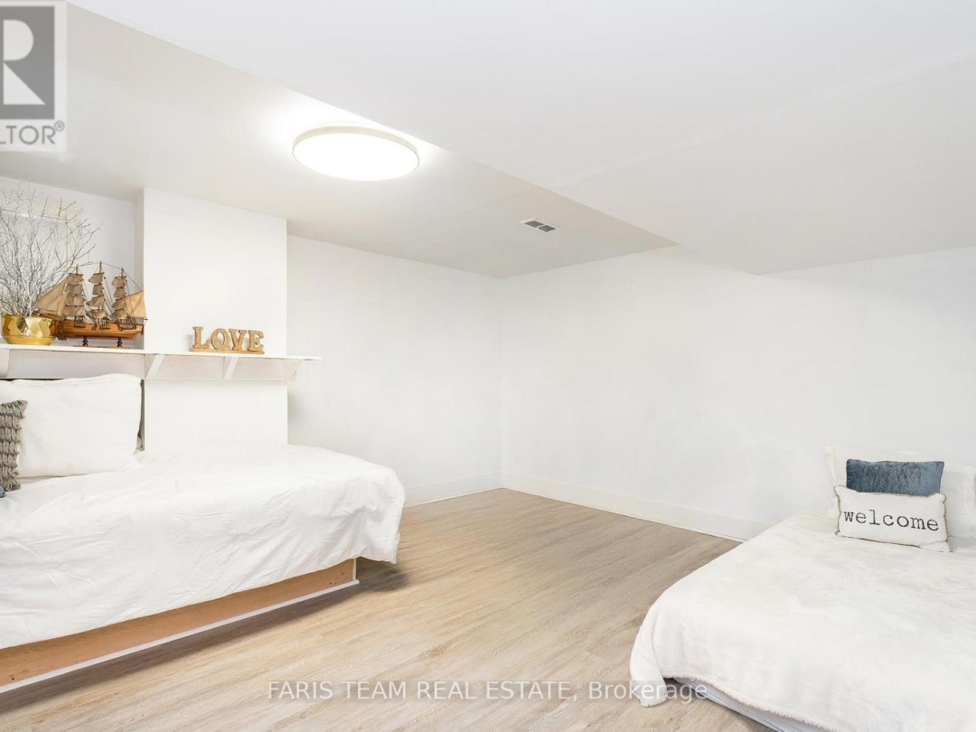 1119 Sajnovic Place, Ramara