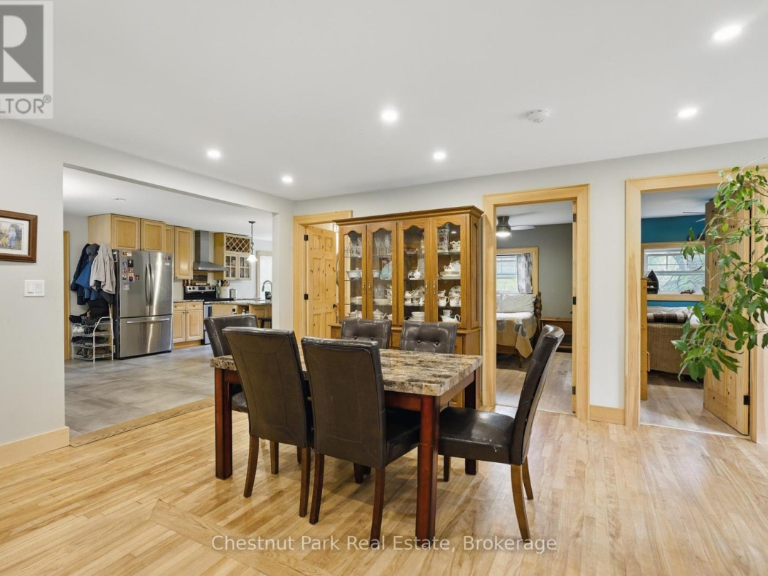 1258 RAVENSCLIFFE ROAD, 