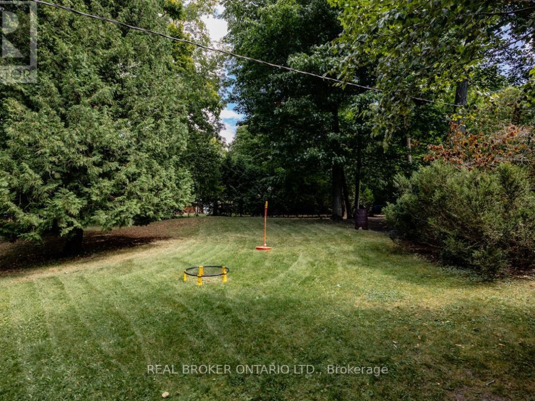 70 Ivy Lane, Lake Simcoe