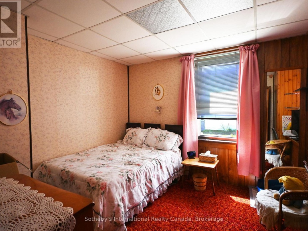 74 CASCADE STREET, Parry Sound